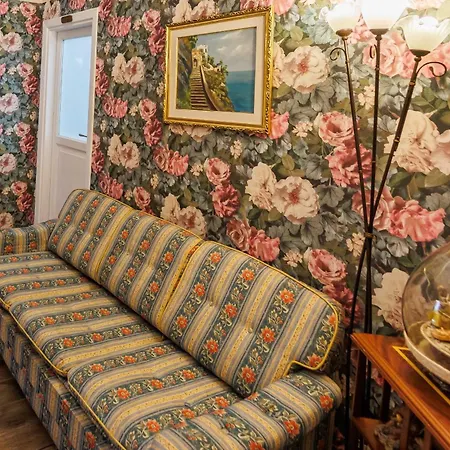 Bella 'mbriana Simona 住宿加早餐酒店 4*