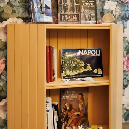 Bella 'mbriana Simona