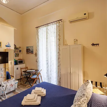 Bella 'mbriana Simona 4* Neapol